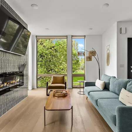 Central Business District 3Br W Rooftop Deck Sea-667 Apartment